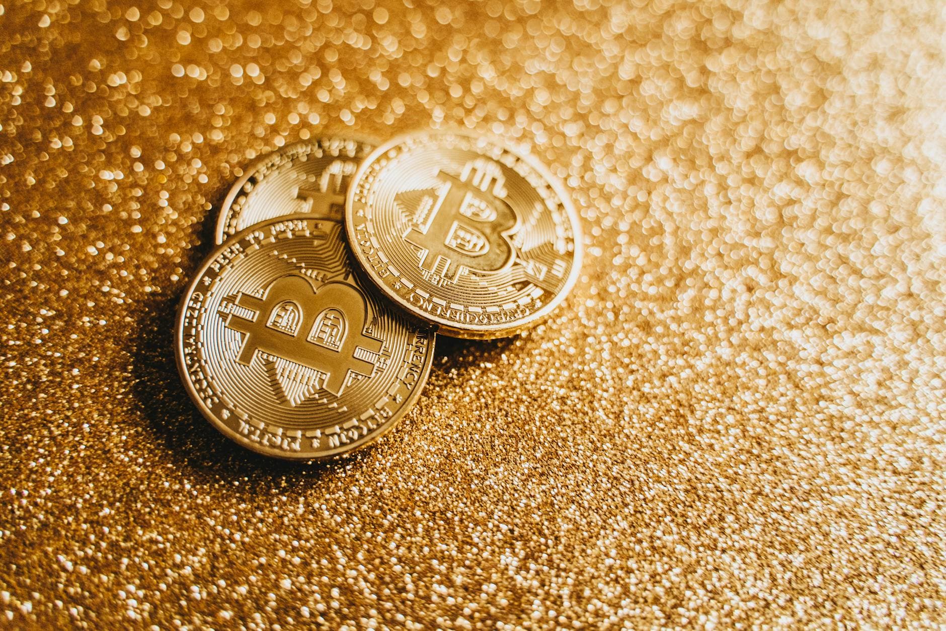 Bitcoin vs. Gold: 26% Relative Undervaluation Analysis