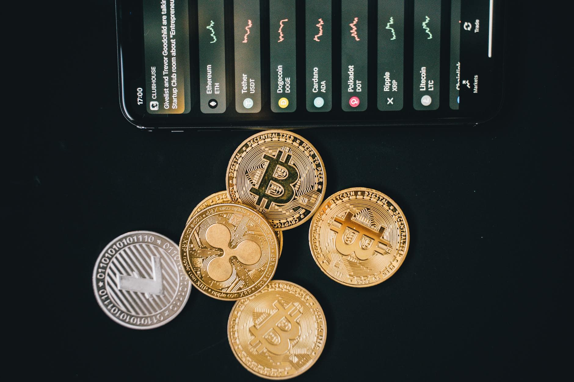 Crypto Funds See $1B Outflows Amid Iran Tensions