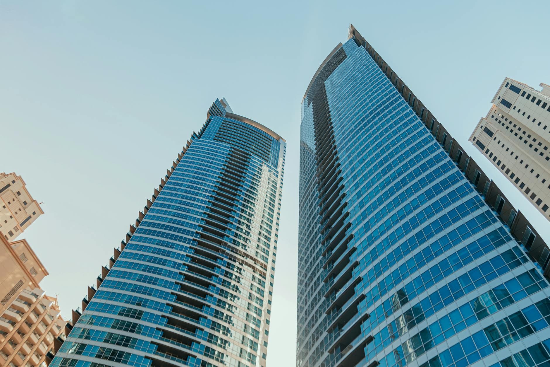 Kraken Secures VARA License for Dubai Launch