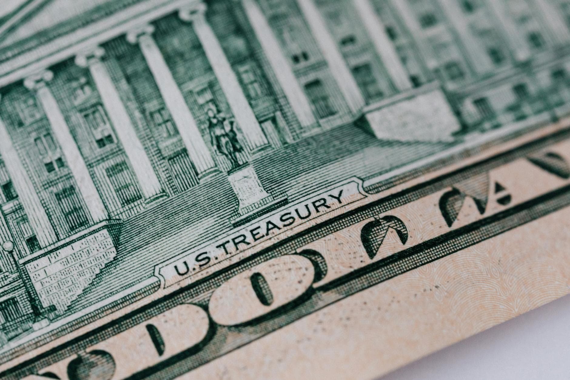 Ripple Leads $1B XRP Treasury Raise Amid ETF Inflows