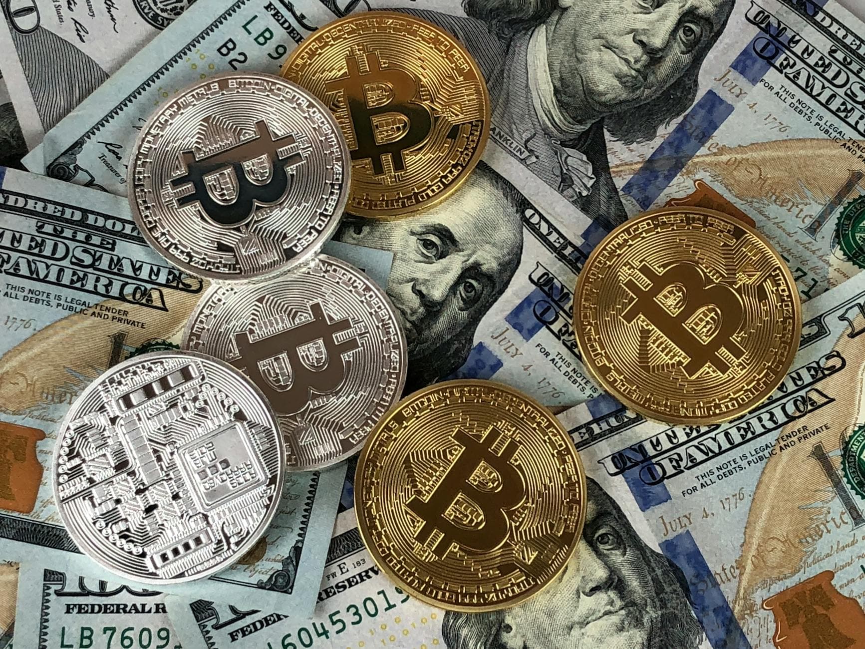 Bitcoin Bullish Signals Amid US-Iran Tensions May 2026