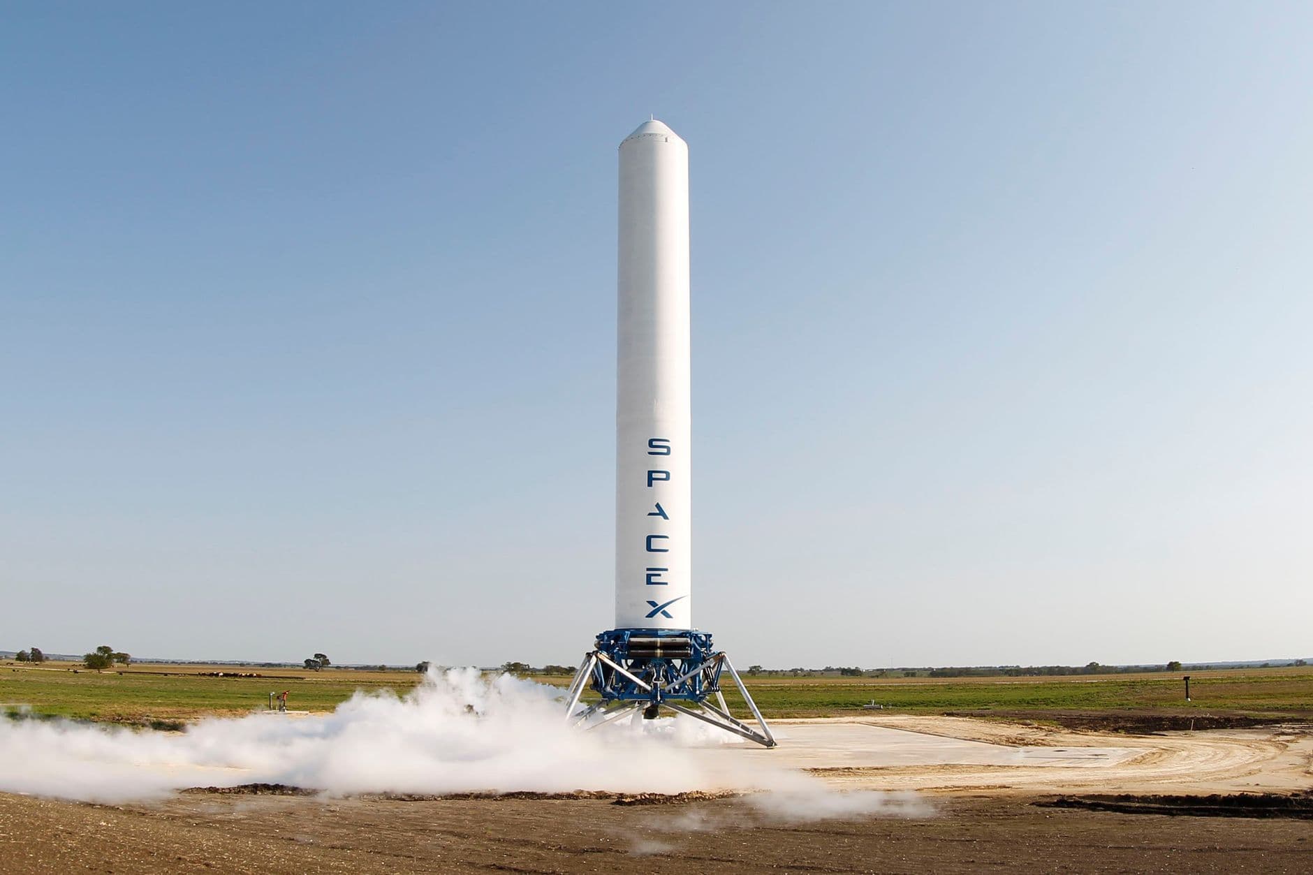 DOGE's 6% SpaceX Pump Is a Trillionaire Proxy Trade, Not Crypto