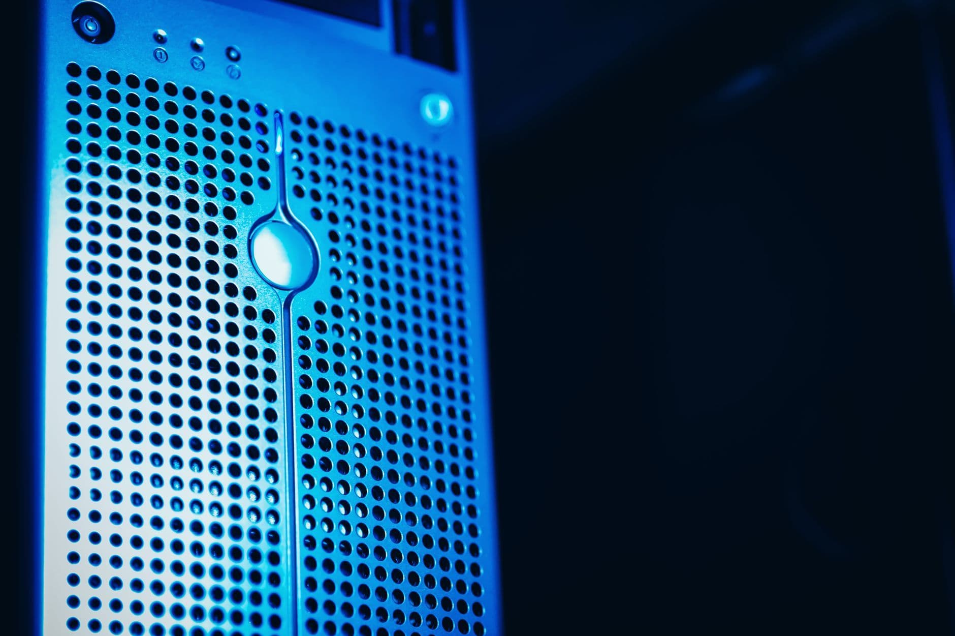 Fink: $700B Data Center Spend Is a Recession Tripwire, Debt Hits $40T