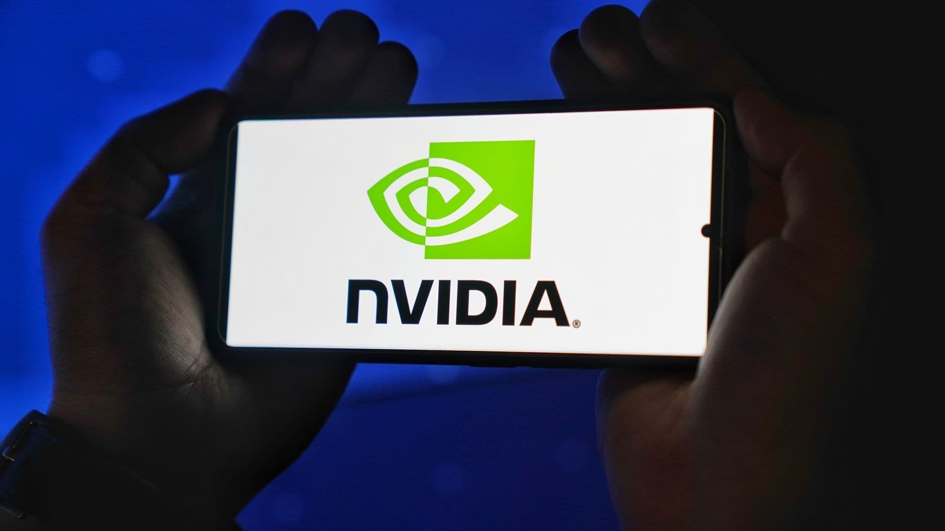 U.S. Tightens AI Chip Exports, Pressuring Nvidia and AMD