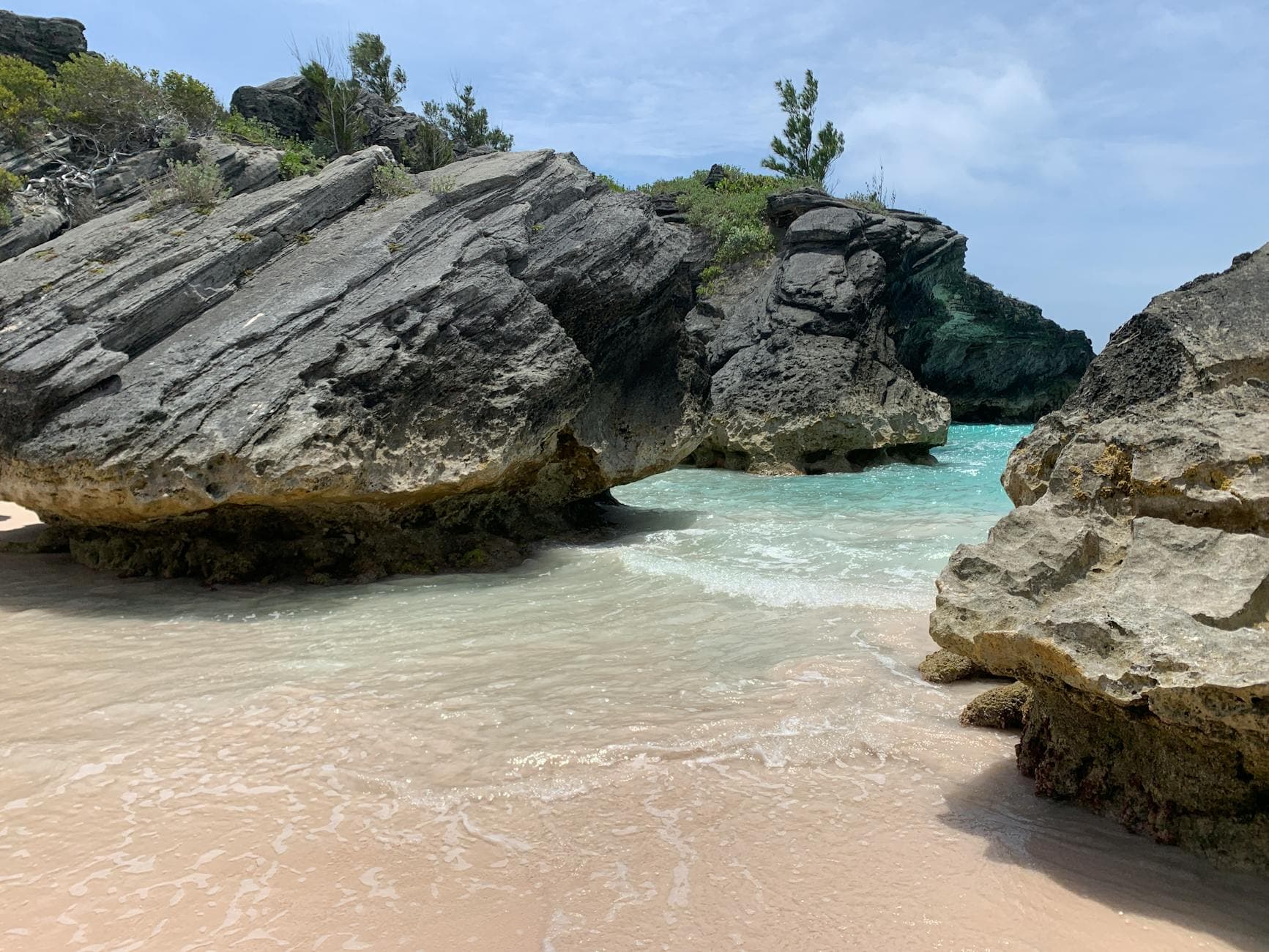 Bermuda Moves Key Financial Services to Stellar Blockchain